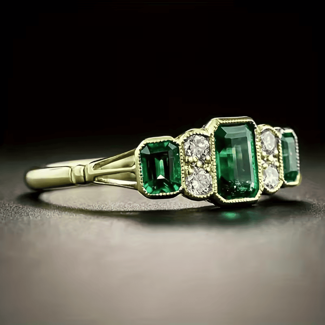Vintage Heirloom Emerald Ring