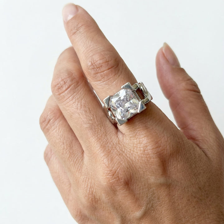 LuxeLink Glass Square Ring