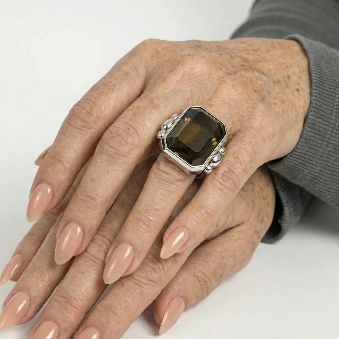 Marique French Vintage Noir Ring