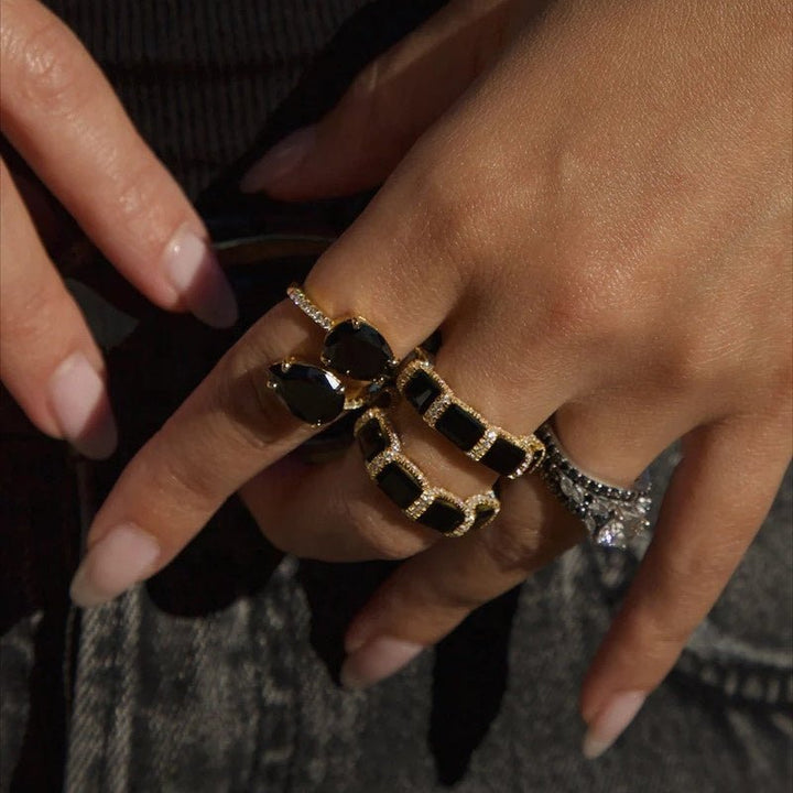 Noir Halo Band Ring