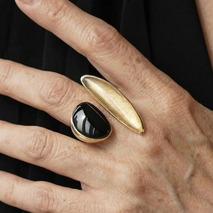 Octavia’s Agate Vintage Open Ring
