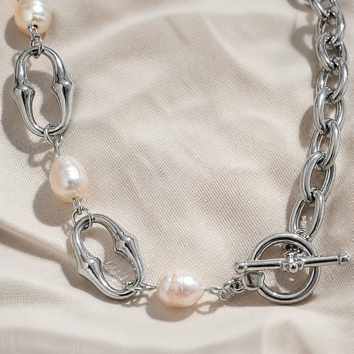 Pearl Essence Chain Necklace