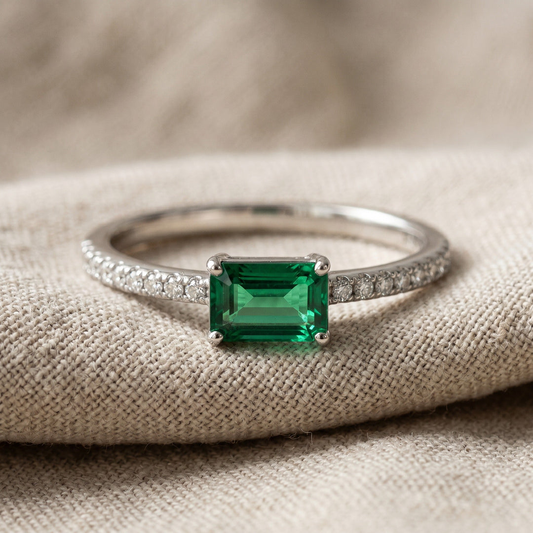 Emerald Aurora Silver Ring