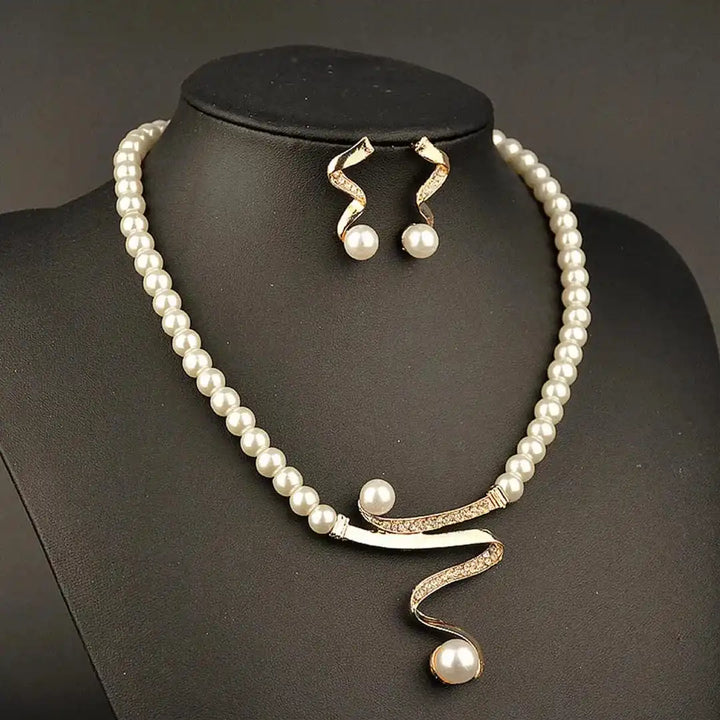 Pearl Serpentine Statement Necklace Set
