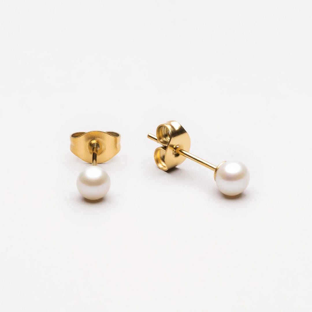 Freshwater Pearl Stud Earrings