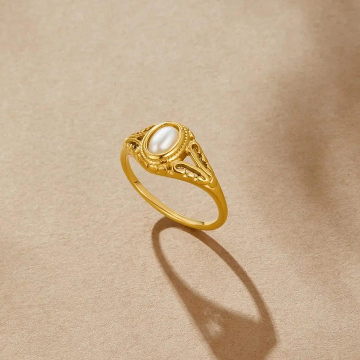 Royal Elegance Pearl Ring