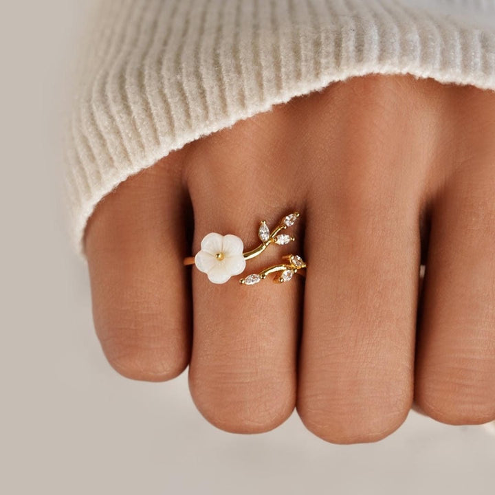 White Blossom Adjustable Ring